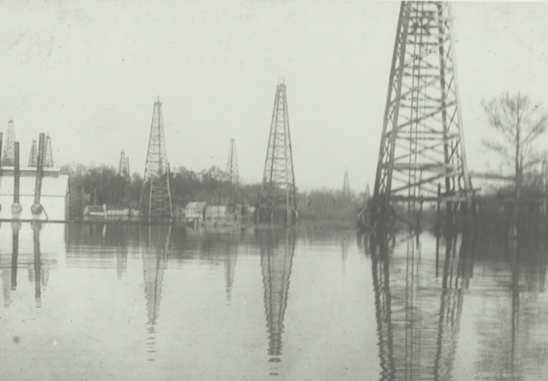 Caddo Lake Oil well-1